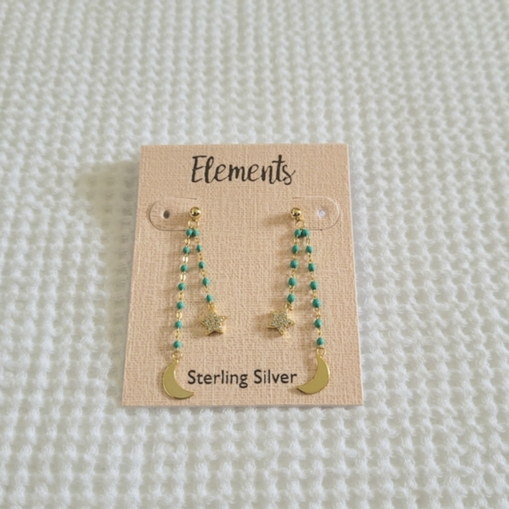 Elements Dangling Moon🌙 and Star⭐ Earrings - Picture 5 of 16